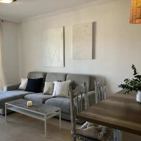 Ellie's Hus 2