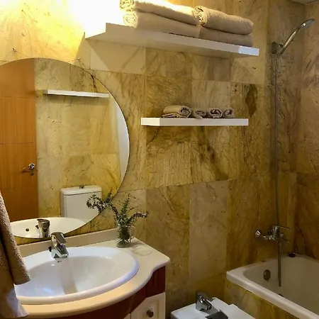 Ellie's Hus 2 * Бенальмадена